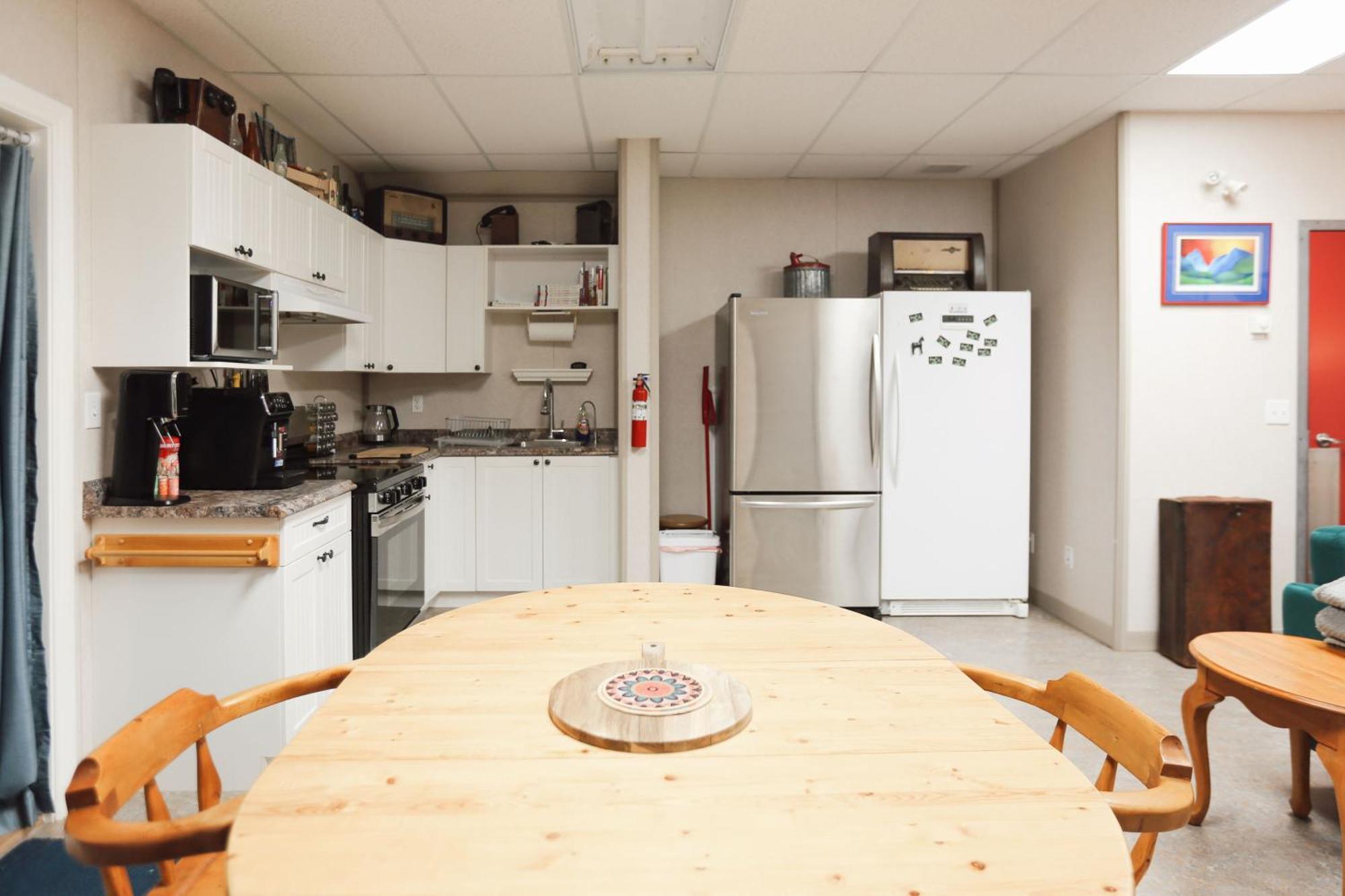 The Big Red Barn Apartment Уайтхорс Екстериор снимка